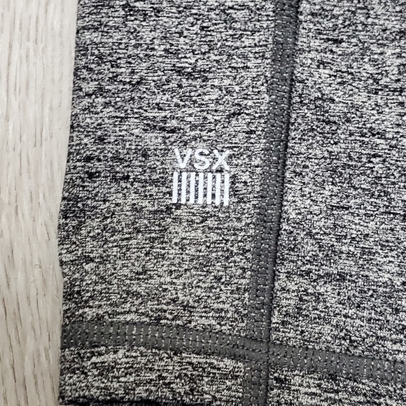 Victoria's Secret VS Knockout Crop Sz xs - Picture 3 of 7